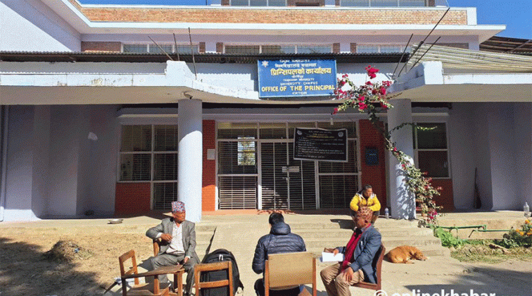 डेढ महिनापछि खुल्यो त्रिविको केन्द्रीय क्याम्पसमा लगाएको ताला
