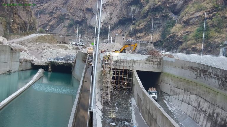 माथिल्लो तामाकोशी फेरि दुई दिन बन्द, कर्जाको ब्याजदर नघट्दा समस्या