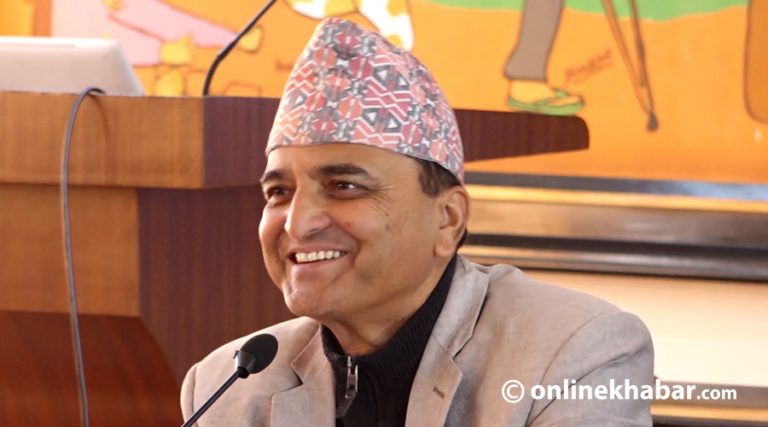 विरोधीलाई योगेशको जवाफ- अमेरिकामा हेर्नू, ट्रम्पले पनि अध्यादेश ल्याएका छन्