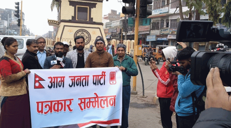 संघीय सरकारमा रहेका तीन मन्त्रीलाई पर्सावासीको प्रश्नैप्रश्न
