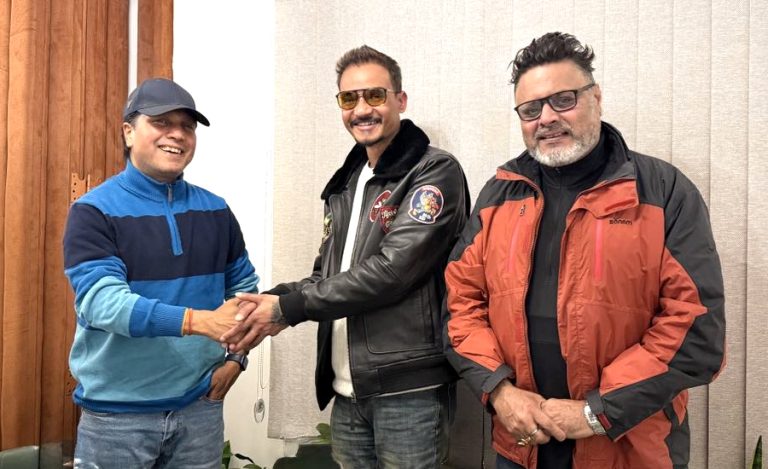 दीपकराज गिरी र सरोज न्यौपानेले ‘अनटाइटल’ फिल्ममा सहकार्य गर्ने