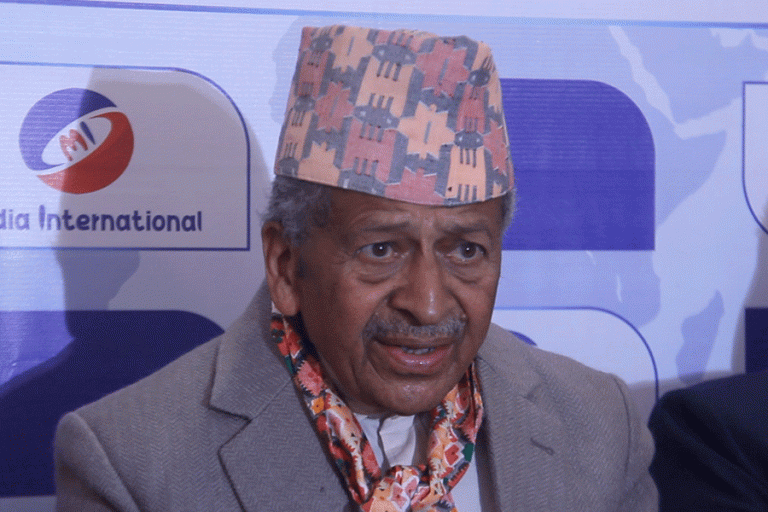 बैंकिङ प्रणालीबाट तरलता खिच्ने नीति उपयुक्त होइन : पूर्वगभर्नर क्षेत्री