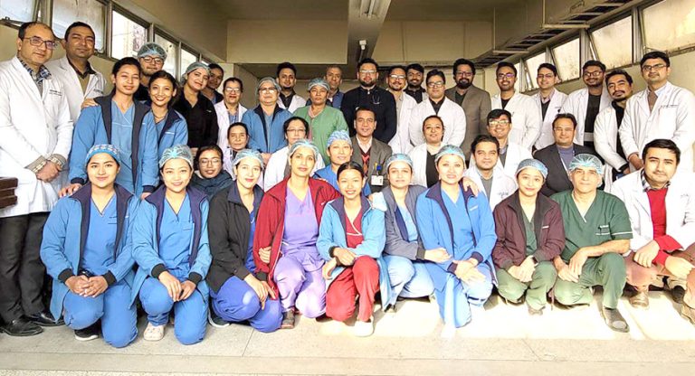 नेपाली चिकित्सकको संलग्नतामा एक वर्षमा ७ जनामा कलेजो प्रत्यारोपण