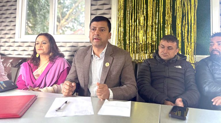 मयूरधाप औद्योगिक क्षेत्र रोक्न प्रभावशाली व्यक्ति लागेका छन् : बर्तौला
