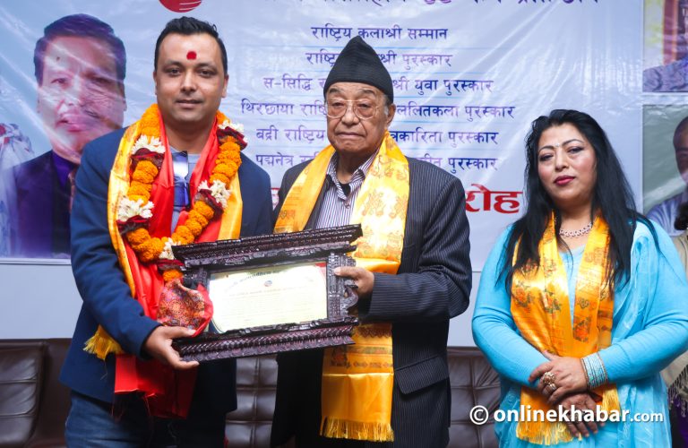 सम्पादक बसन्त बस्नेतलाई कलाश्री, कसले कुन पुरस्कार पाए ?
