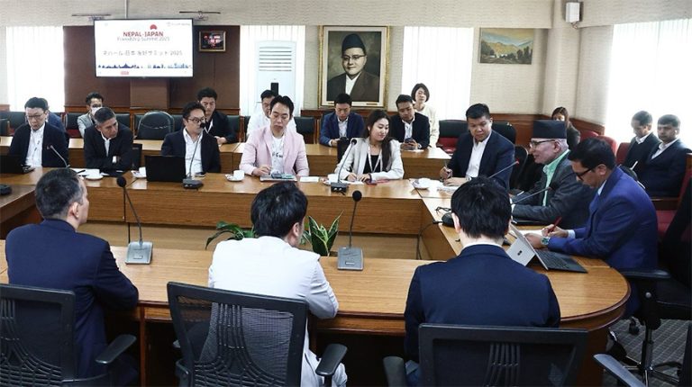 जापानी लगानीकर्तालाई अर्थमन्त्रीले भने : नेपालमा उत्साहित भएर लगानी गर्नुस्