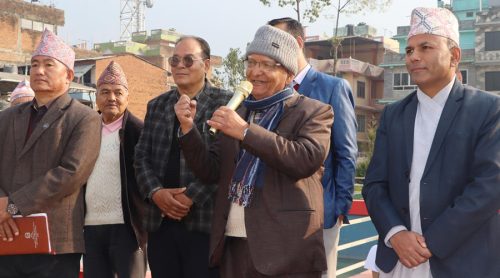 प्रजातन्त्रमाथि कालो बादल मडारिन थाल्यो : चित्रबहादुर केसी