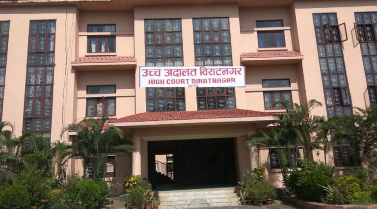 ग्रामथानमा अध्यक्ष-उपाध्यक्ष विवाद अदालतसम्‍म, निर्णय कार्यान्वयन नगर्न आदेश