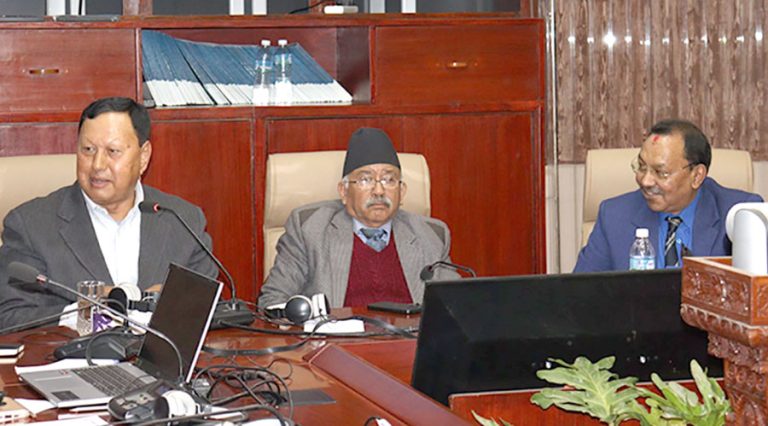 ‘इन्टरनेट एडिक्सन’को जोखिम बढेको विज्ञको निष्कर्ष