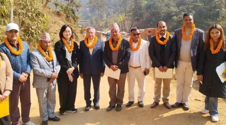 काभ्रेका बाढीपहिरो प्रभावित क्षेत्रमा गरिएको सहयोगबारे चेम्बर र यूएनडीपीको अनुगमन