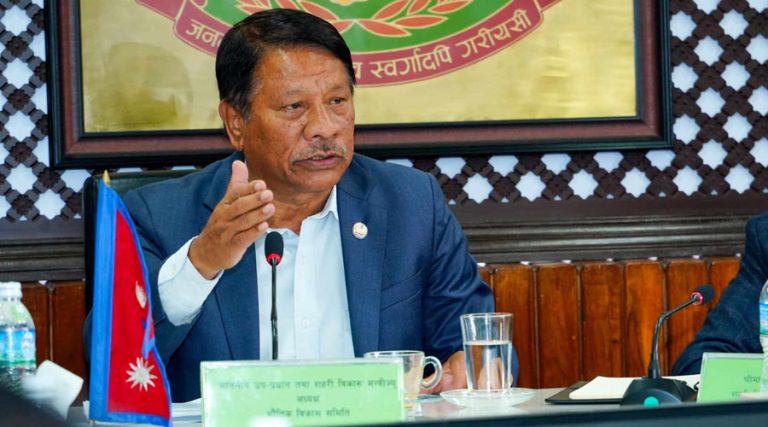 कार्यबाहक प्रधानमन्त्रीले शिक्षा विधेयकमा छलफल गर्न शिक्षामन्त्री र संसदीय समितिलाई बोलाए