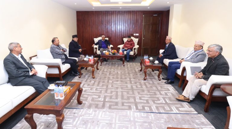 कांग्रेस-एमाले संयन्त्रको बैठक बालुवाटारमा बस्दै