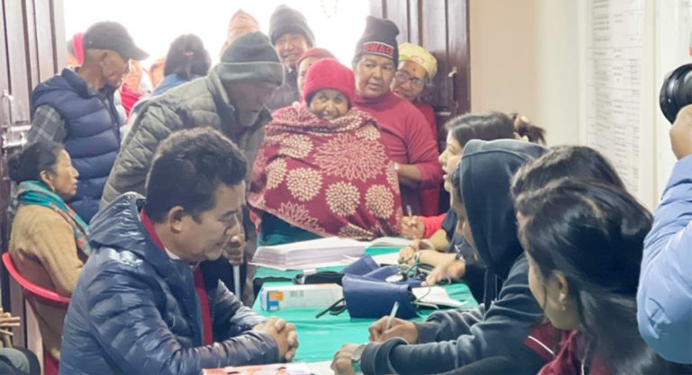 हेलम्बुमा निःशुल्क आयुर्वेद स्वास्थ्य शिविर, २२० जनाले लिए सेवा