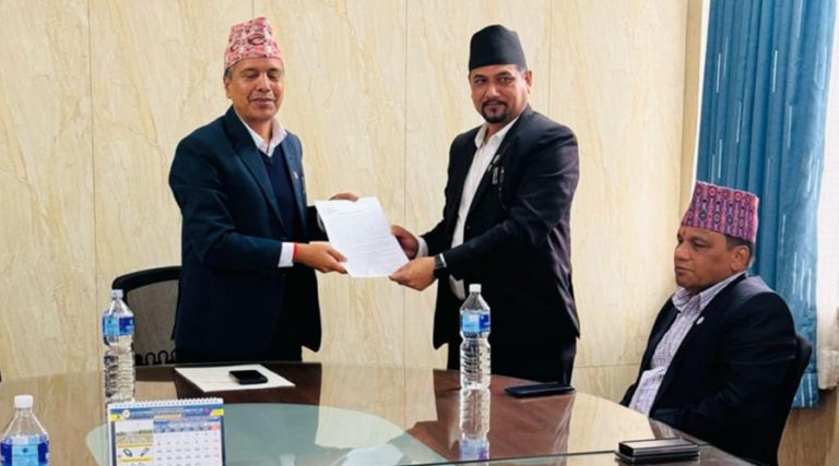 साइनबोर्ड कर नउठाउन बुटवलका उद्योगी व्यवसायीको माग