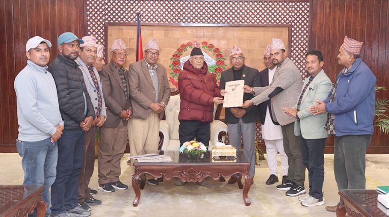 कोहलपुरको अतिक्रमित जग्गा फिर्ता ल्याउँछु : प्रधानमन्त्री