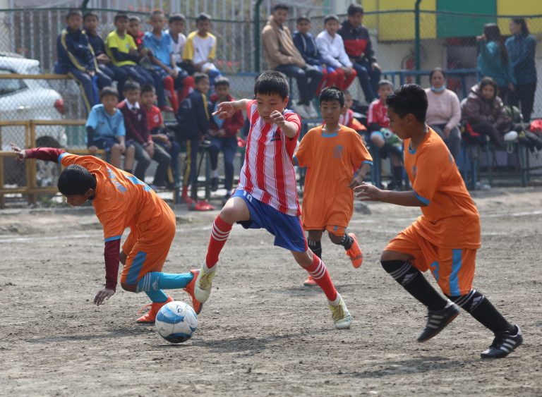 इस्टपोल र लिटिल एन्जल्स लोयल्टी कप फुटबलको फाइनलमा