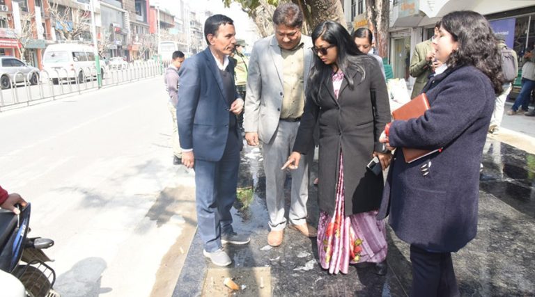 सवा ५ करोड लागतमा दरबारमार्ग फुटपाथमा बिछ्याइँदै ‘ग्रेनाइट’