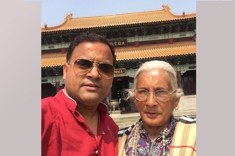 अभिनेता जितु नेपाललाई मातृशोक