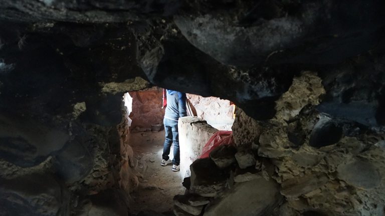 ओझेलमा मुस्ताङको कैह्योलोङ गुफा
