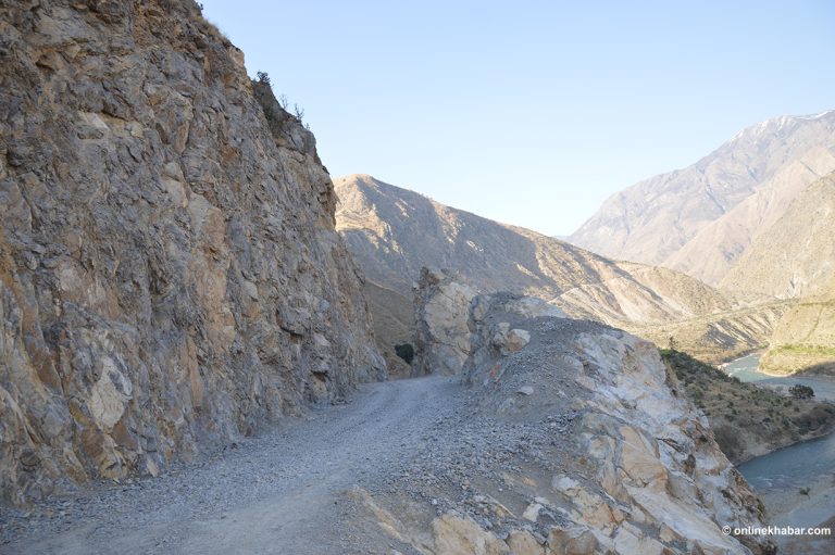 कर्णाली करिडोर कालोपत्र गर्न ४ अर्ब बढीको ठेक्का