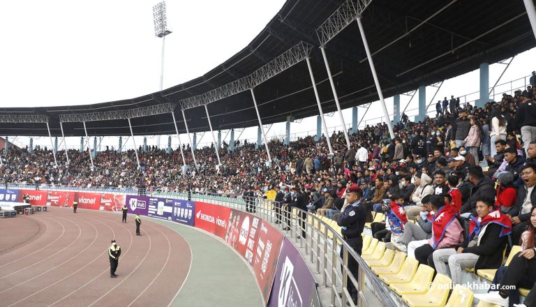महिला फुटबलको बढ्दो क्रेज : दर्शकले भरिभराउ रंगशाला (फोटोफिचर)