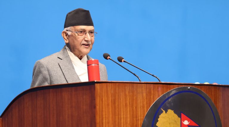 वर्षमानलाई ओलीको प्रश्न- मेरै पार्टी फुटाउन अध्यादेश ल्याएको होइन र ?