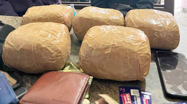 ५ किलो पोलाइन्ड नामक लागुऔषधसहित दुईजना नियन्त्रणमा