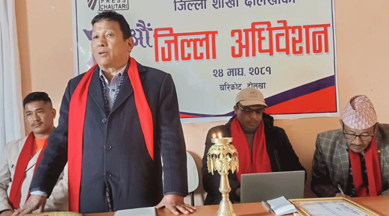 खोज अनुसन्धान क्षेत्रमा कलम चलाउन पत्रकारलाई एमाले नेता गुरुङको आग्रह
