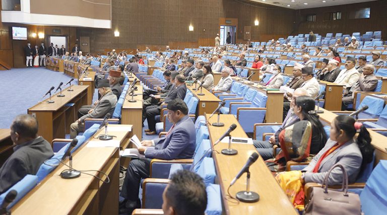 जरूरी सार्वजनिक महत्वका ३ प्रस्ताव दर्ता