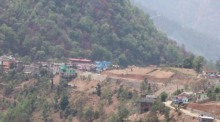 रिडी–तम्घास सडकको भौतिक प्रगति ५५ प्रतिशत