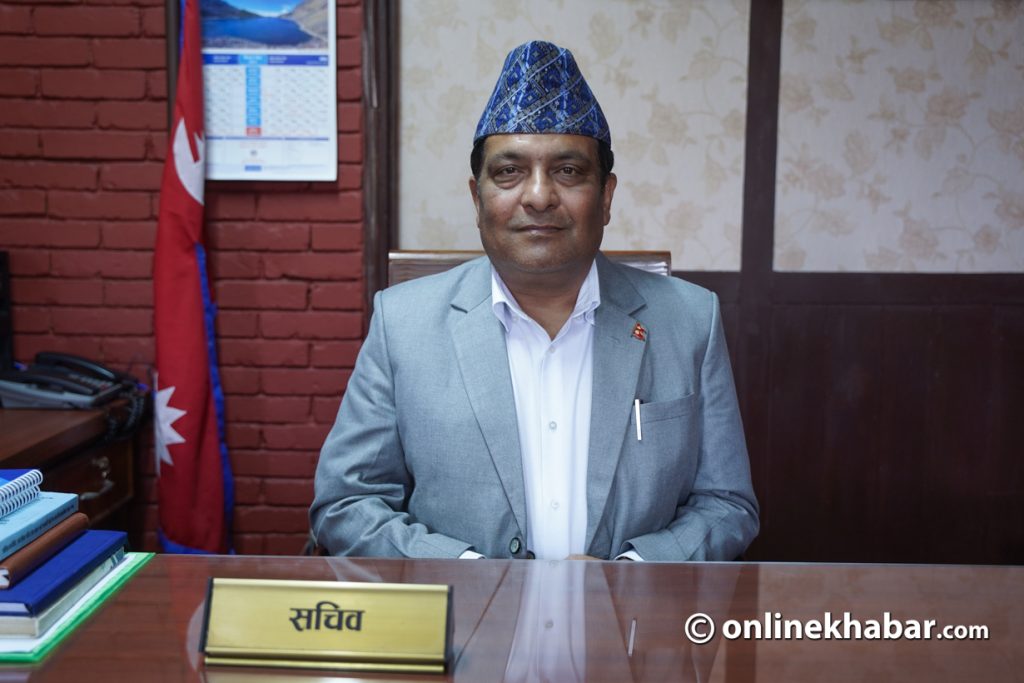 ‘सरकारी डाक्टरले ड्युटी समयबाहेक क्लिनिकमा काम गर्न पाउनुपर्छ’