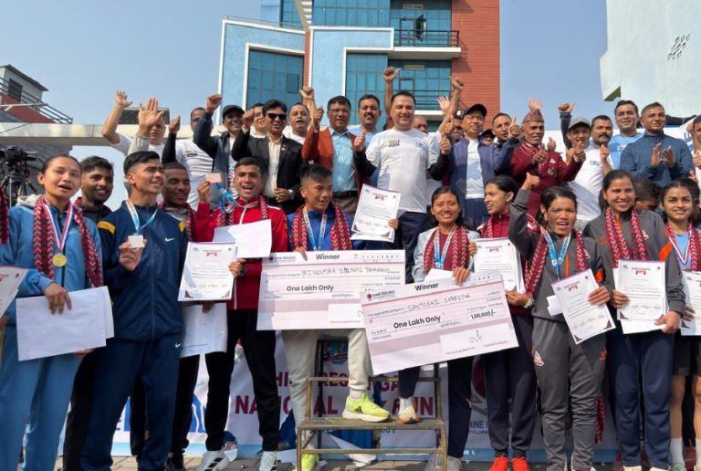 सन्तोषी र मिङमारले जिते साइन रेसुंगा राष्ट्रिय दौडको उपाधि