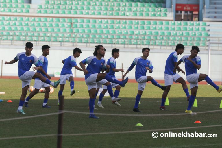 नवनियुक्त प्रशिक्षक म्याट रोसले सुरु गराए प्रशिक्षण (तस्वीरहरू)