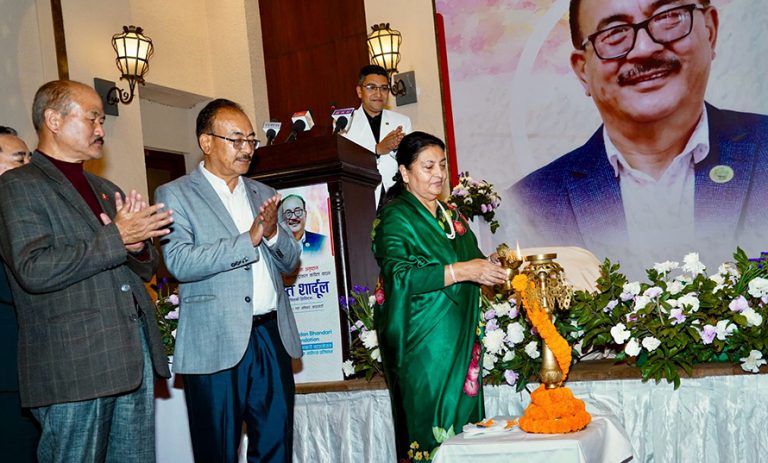 देश र संसार बुझ्न कविता प्रभावशाली माध्यम हो: पूर्वराष्ट्रपति भण्डारी