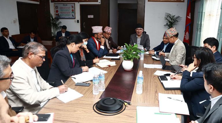 पूर्वबजेट छलफलमा मन्त्रालयहरूसँग अर्थमन्त्रीले मागे ‘स्मार्ट’ कार्यक्रम तथा योजना