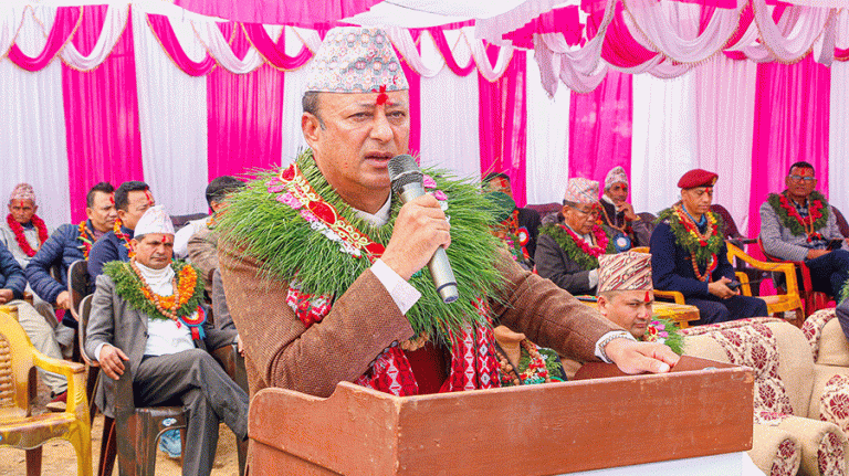 जनताले गणतन्त्रमा जति अधिकार अरु व्यवस्थामा पाउँदैनन् : मन्त्री खड्का