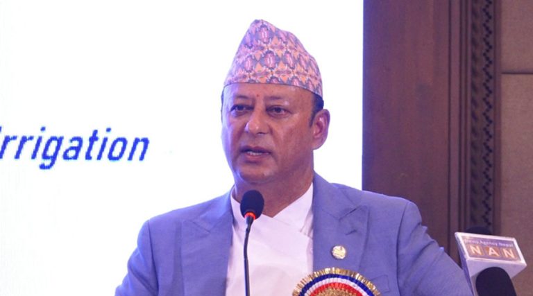 कानुनभित्र नबस्ने कर्मचारीलाई लगाम लगाउनु सरकारको दायित्व : ऊर्जामन्त्री खड्का