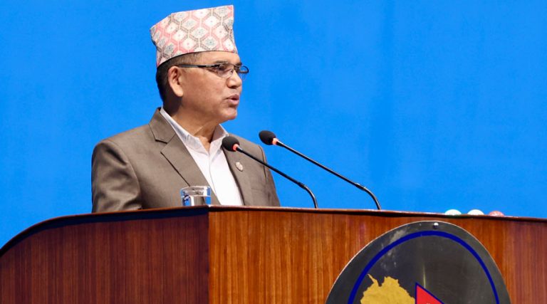 राष्ट्रिय गौरवका आयोजना सरकारको उच्च प्राथमिकतामा : मन्त्री दाहाल