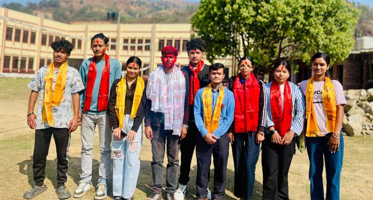 धादिङको आदर्श बहुमुखी क्याम्पसमा अखिल क्रान्तिकारीले आफैं गठन गर्‍यो स्ववियु