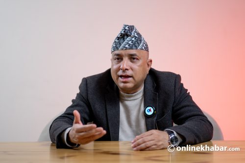 ‘१० वर्षपछि नेपालमा चिकित्सकको खडेरी हुन्छ’