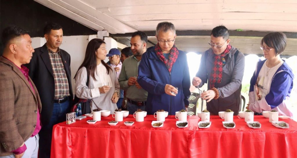 इलाममा नेपाली चिया र चीनको सम्बन्धबारे चर्चा