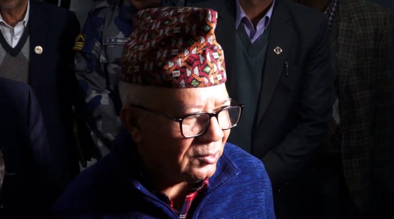 प्रचण्डसँग भेटपछि माधवले भने- गल्ती भए सच्चिन्छौं, निरंकुश शासन चाहिँदैन