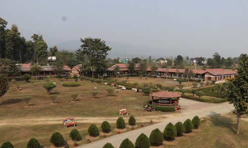 उपचारको गन्तव्य बन्दै देवचुलीको प्राकृतिक चिकित्सालय