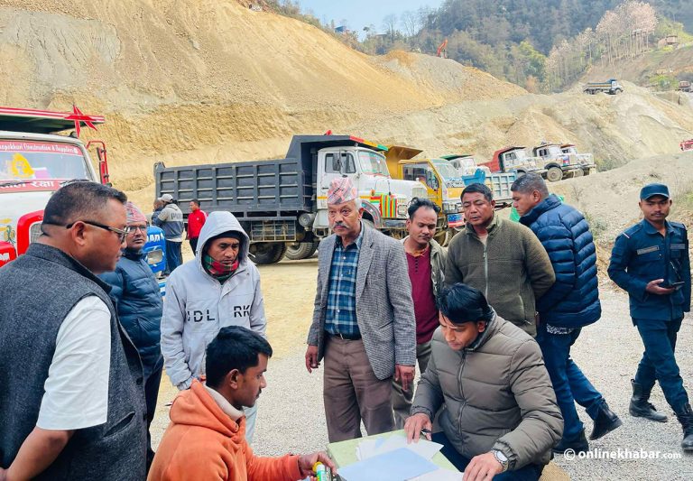 पनौती नगरपालिकाले बन्द गरायो ३ क्रसर उद्योग