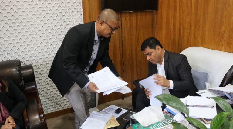 प्रजनन स्वास्थ्य अधिकार ऐन संशोधन गर्दै सरकार