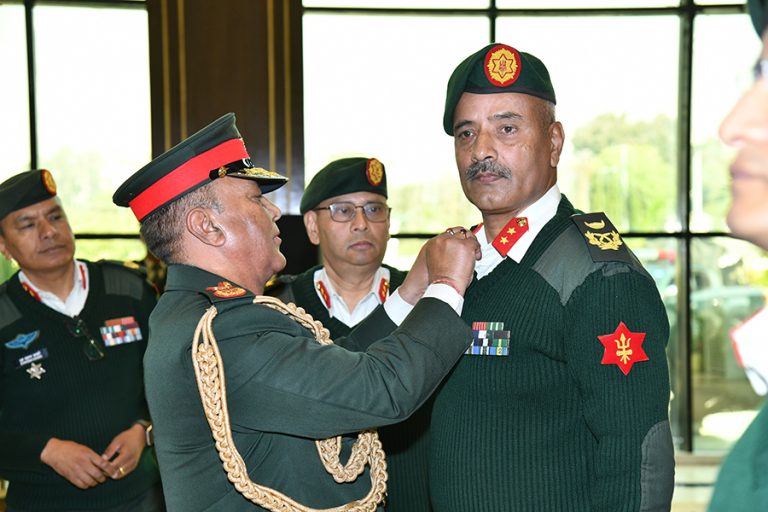 नेपाली सेनामा विशेष बढुवा : अधिकारी बने उपरथी, बाटाजु रथी