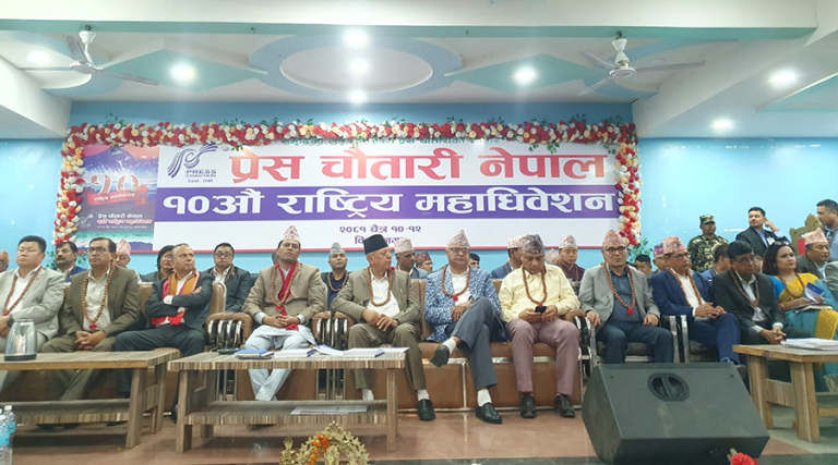 आफूलाई राजनीतिज्ञ भन्नेहरूले भ्रम सिर्जना गर्न खोजिरहेका छन् : शंकर पोखरेल