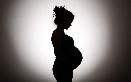 १८ वर्षमै विवाह : कलिलैमा आमा बन्न बाध्य पार्दैछ सरकार