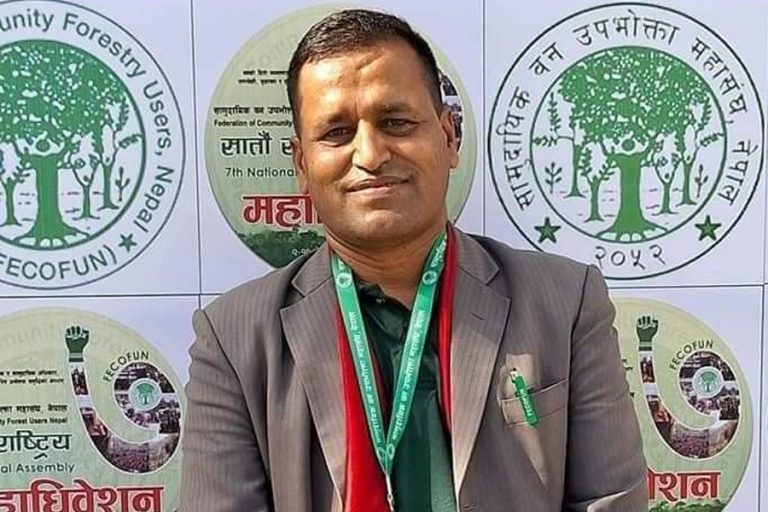 ‘आयातित प्रजातिका रूखकै कारण किसान पीडित हुँदैछन्’