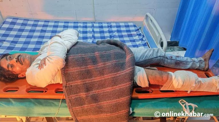 टोखामा प्रहरीले चलायो गोली, एक जना पक्राउ